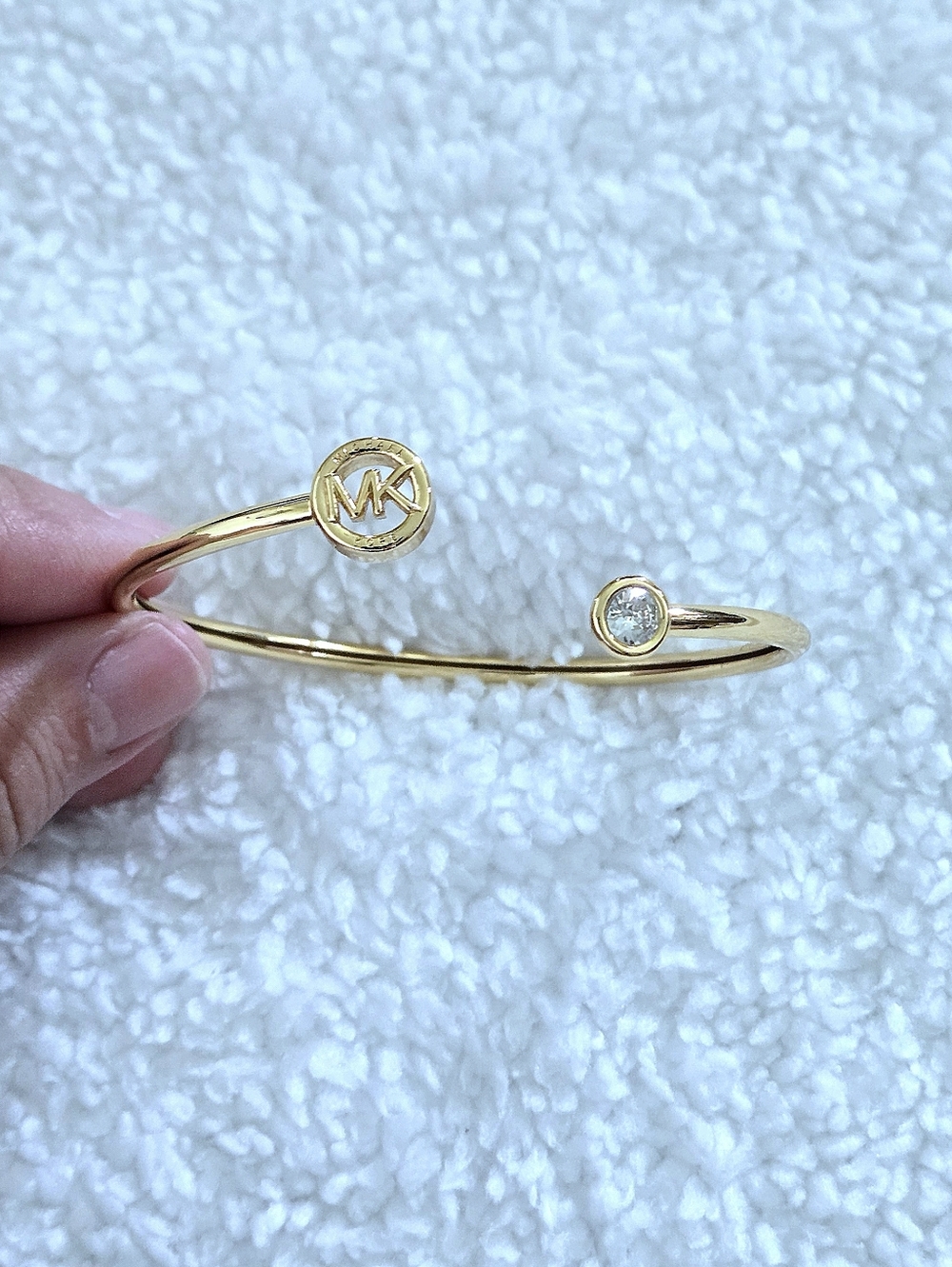 Michael Kors Thin Gold💛 Bracelet with Logo Medallion and Clear Crystal Accents - Picture 14 of 16